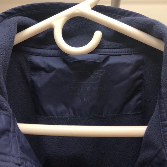 Navy Blue Men’s Vineyard Vines Fleece Lined Vest - Picture 3 of 4